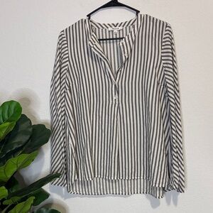 Madewell gray and off White Striped Blouse with bell sleeves Small